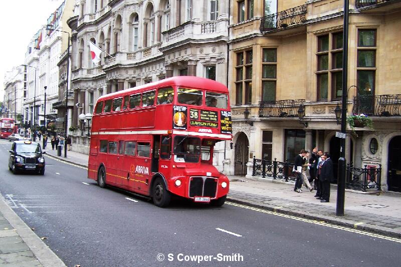 RML2386 FOS 38 Clapton Pond Piccadily 281005.JPG