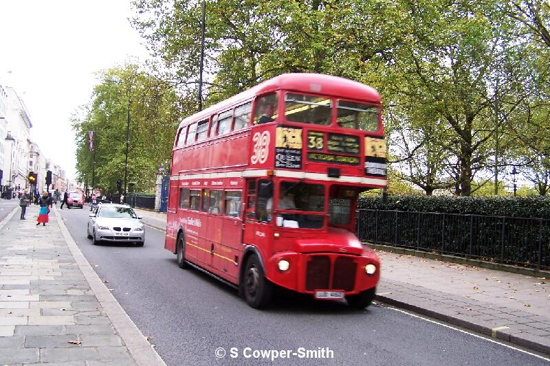 RML2416 FOS 38 Victoria Station Piccadily 281005.JPG