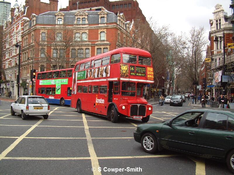 RML2441 14 Cambridge Circus 260305.JPG