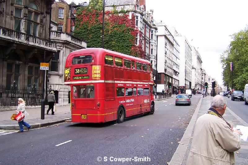 RML2526 ROS 38 Hackney Clapton Bus Garage Piccadilly 281005.JPG