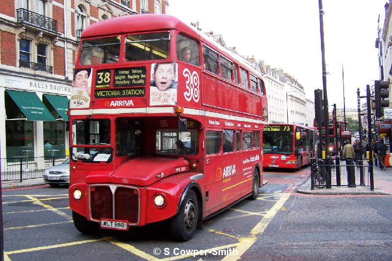 RML888 FNS 38 Victoria Station Victoria 281005.JPG