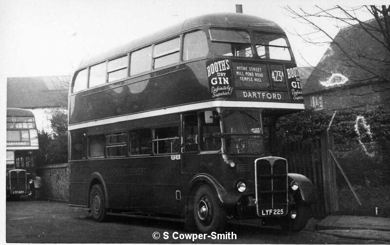 RT4166 DT 423A 17121951 c Alan B Cross.jpg