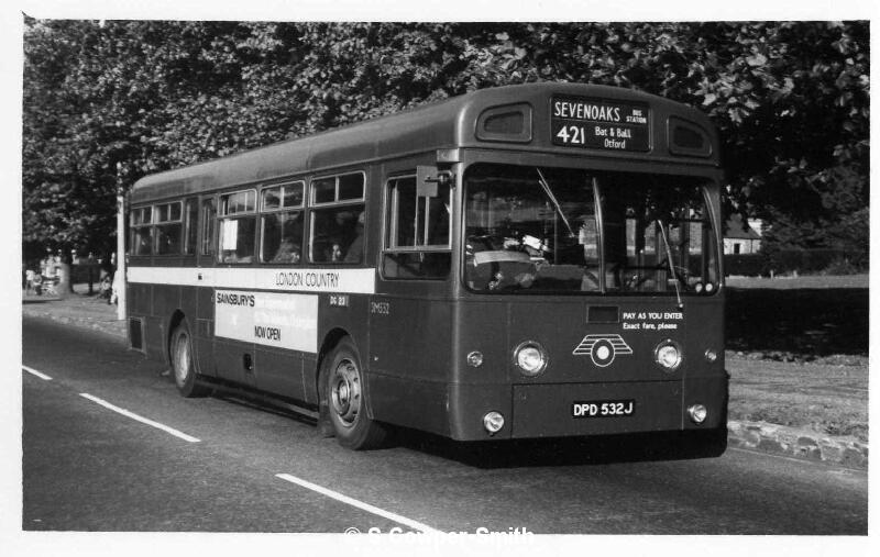 SM532 DG 421 Sevenoaks 22091973 c Colin Stannard.jpg