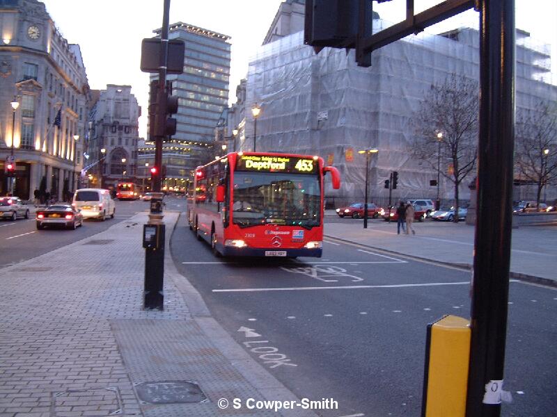 Trafalgar_Square_3.jpg