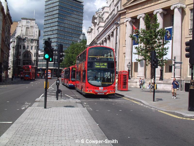 Trafalgar_Square_7 100704.jpg
