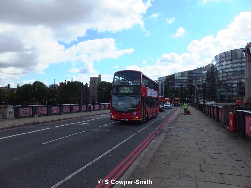 WVL114 11 Lambeth Bridge Diversion 030813.JPG